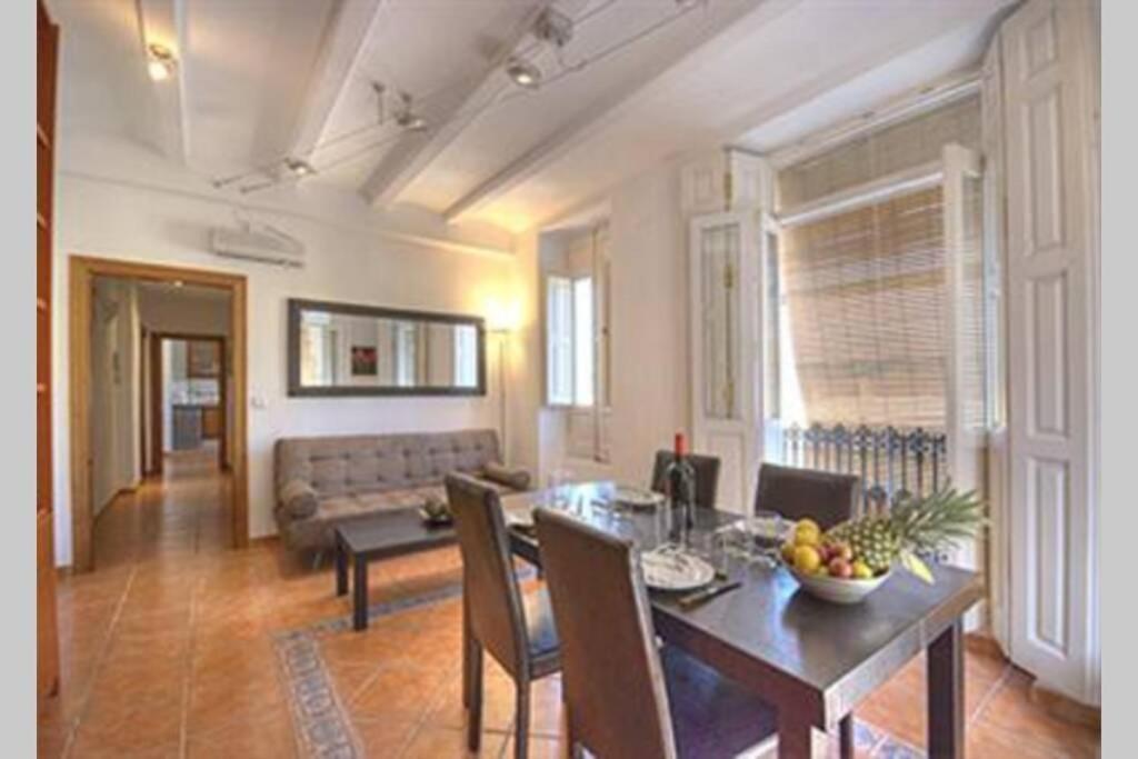 Main Central Station Apartment Valensiya Dış mekan fotoğraf